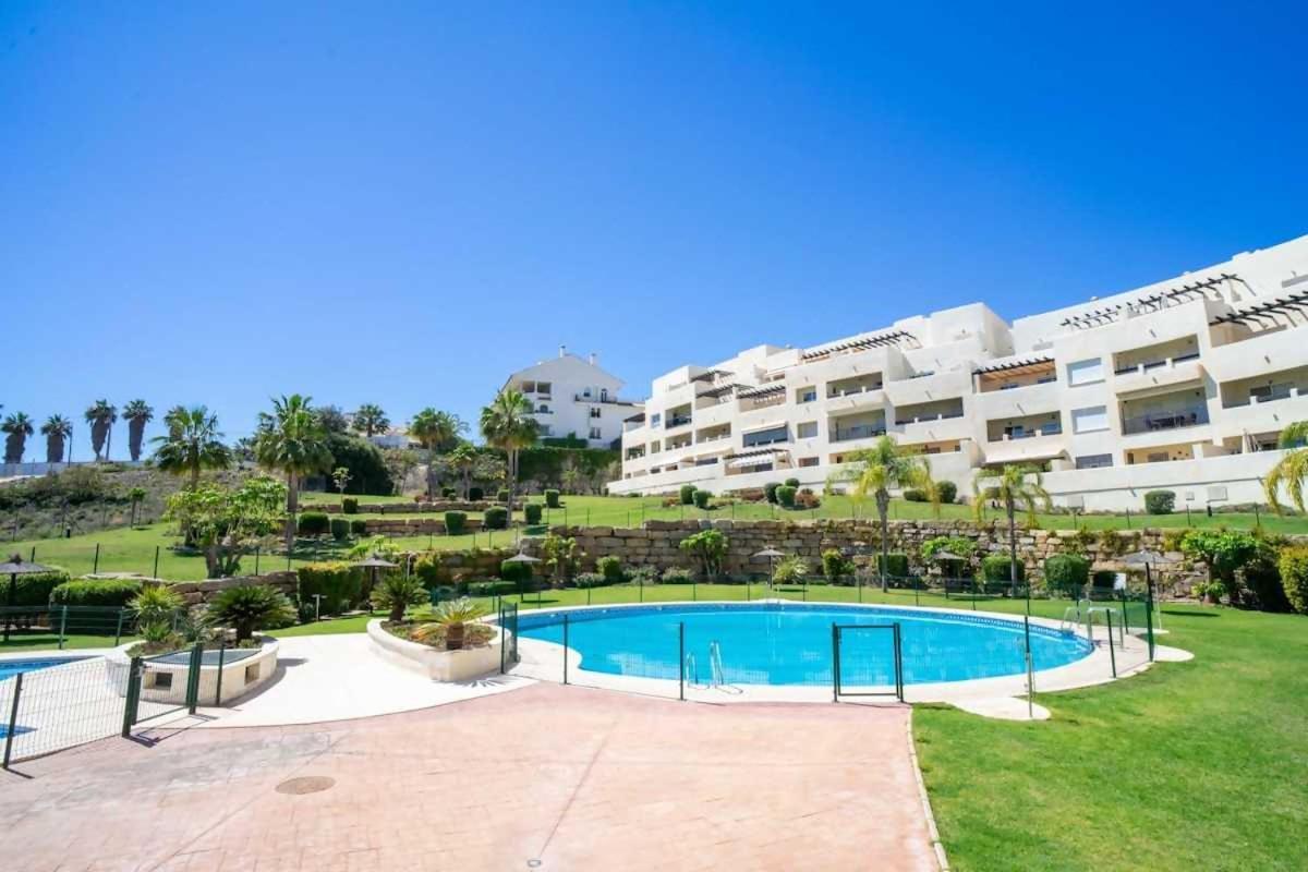 Cyv Nice Apartment W A Pool Close To The Beach Benalmádena Exterior photo